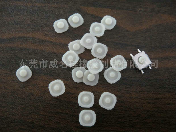 有腳單點硅膠按鍵，觸感非常